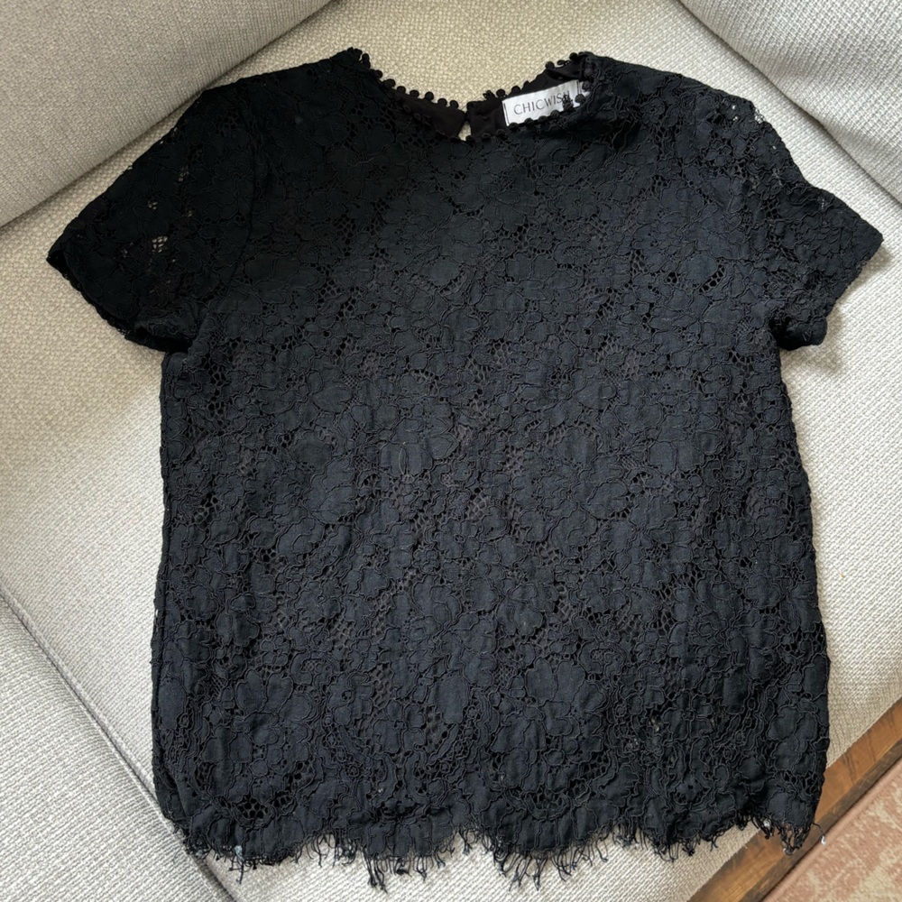 Black Lace Short Sleeve Top